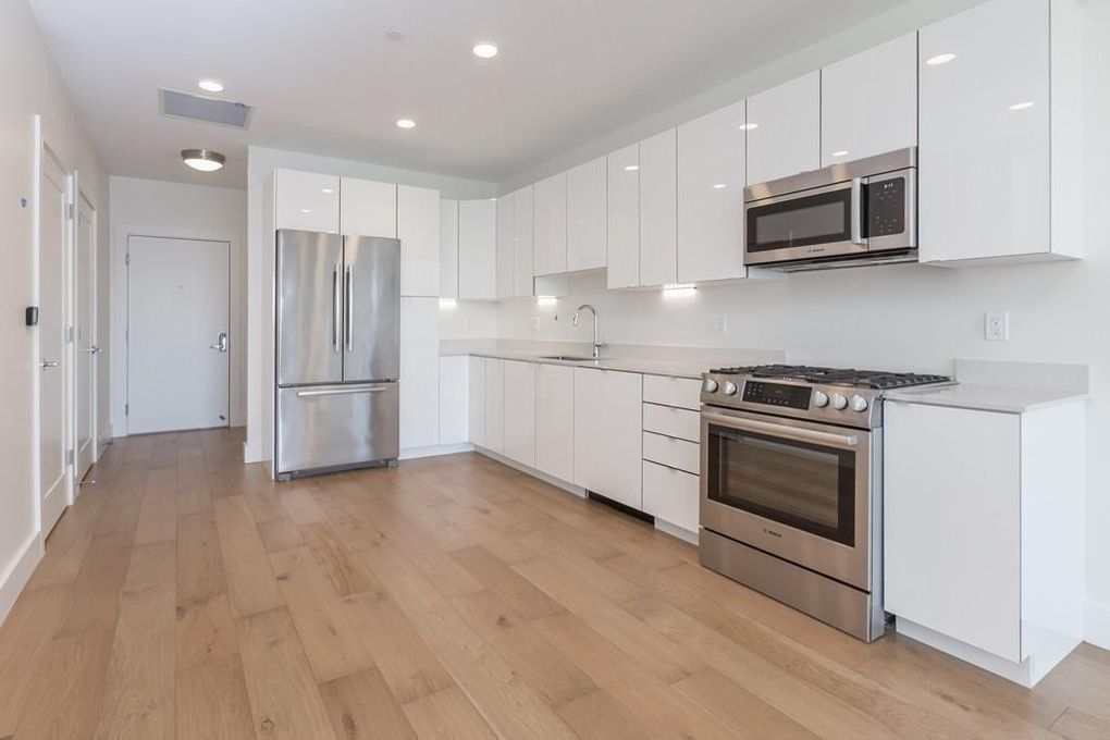 Foto principal - 225 Meridian St