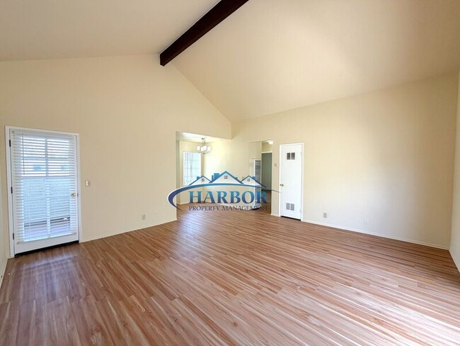 Building Photo - 4567 W 159th St