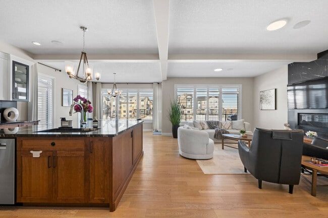 Building Photo - 1303 Bayside Dr SW