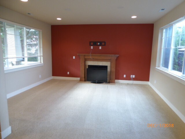 Foto del edificio - 10934 Eastridge Dr NE
