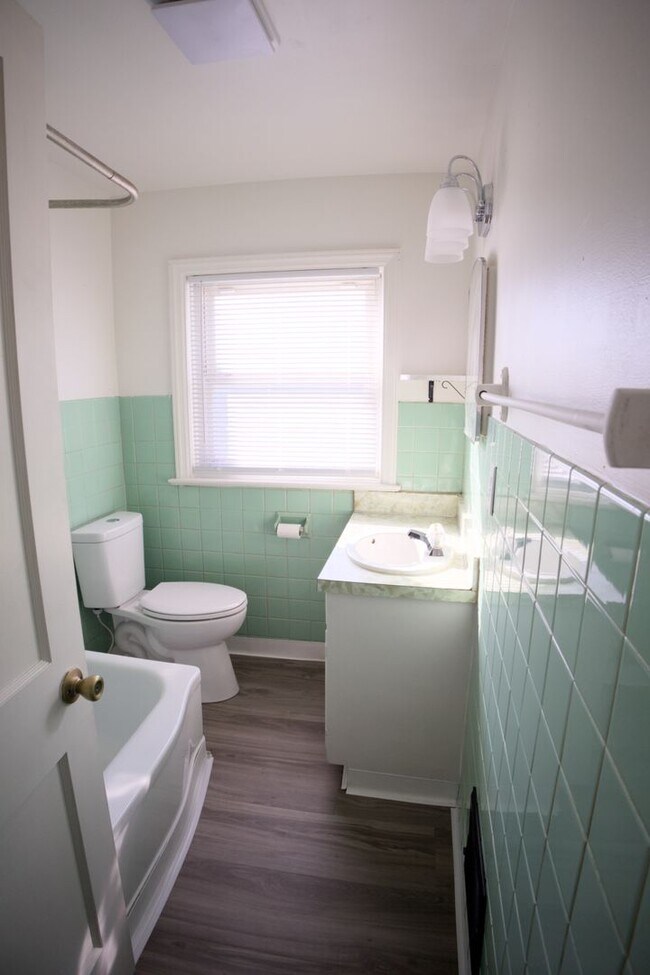 Foto del edificio - Cute & Cozy Interior Rowhome