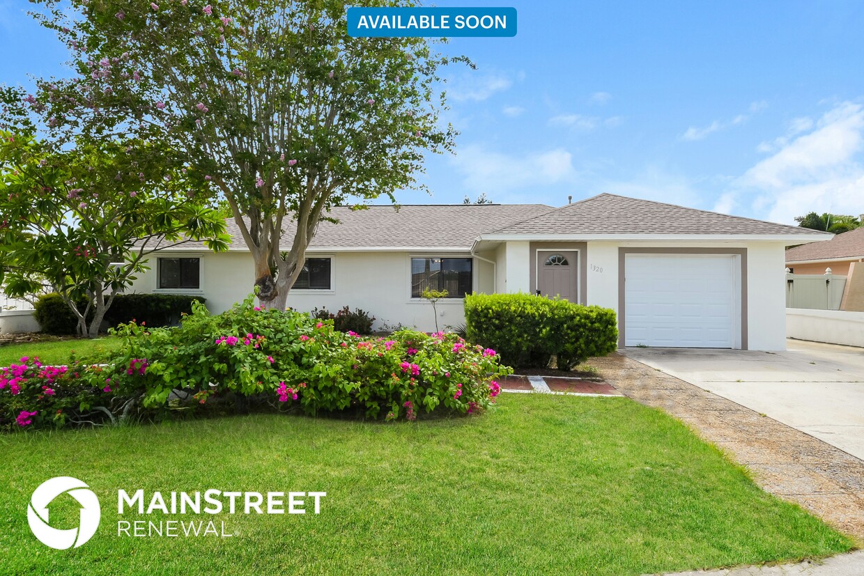 Primary Photo - 1320 Arlington Cir