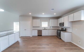 Building Photo - 4814 Magnolia Spgs Dr