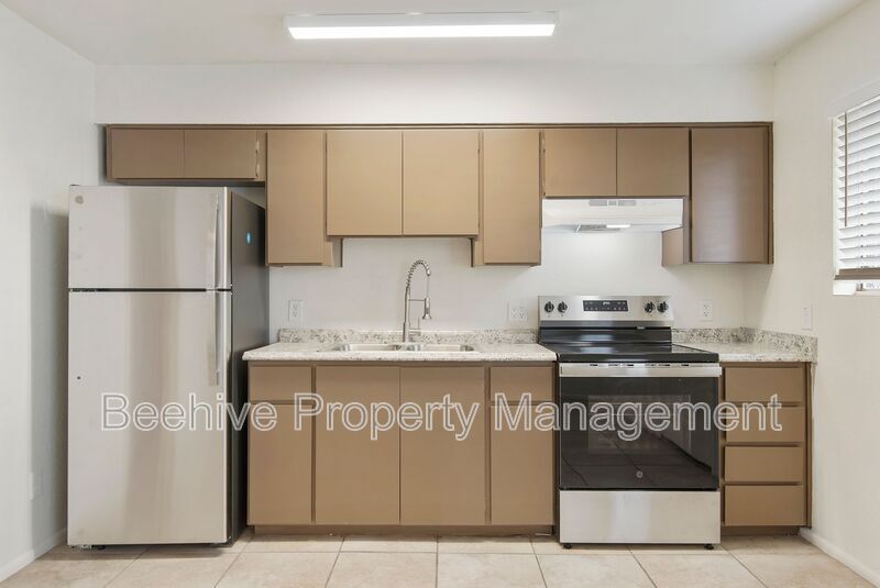 Photo - 1634 E Monroe St