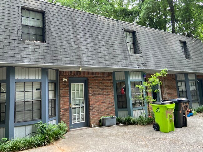 Foto del edificio - 140 Hunters Ln