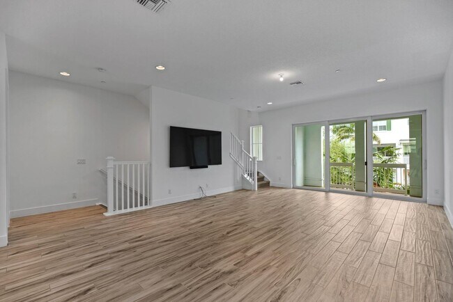 Building Photo - 5210 Beckman Terrace, Palm Beach Gardens, ...