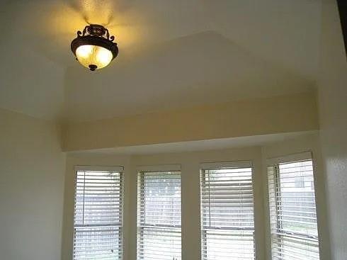 Foto del edificio - 1310 Waterfall Ave