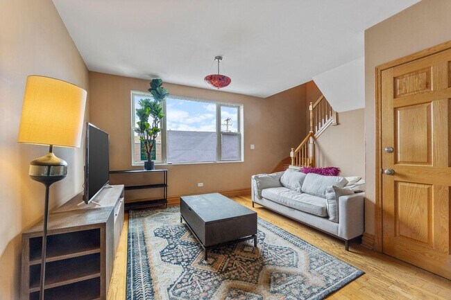 Foto del edificio - 1638 W Blackhawk St