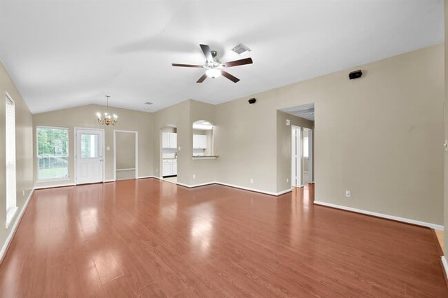 Building Photo - 506 Paradise Ln