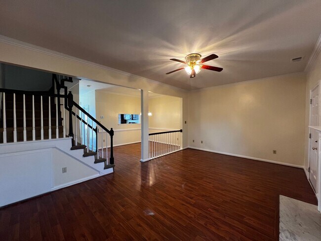 Foto del edificio - Great Bridge Townhouse For Rent