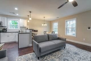 Photo - 506 Pine Ave House