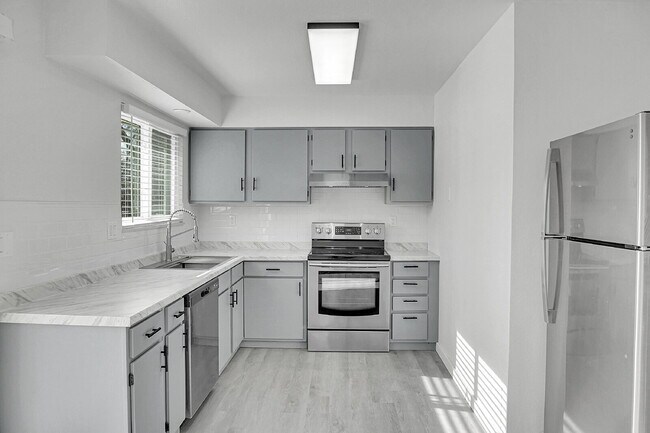 Foto del edificio - $1,695.95, 3-bed, 2-bathroom ranch home in Colorado Springs.