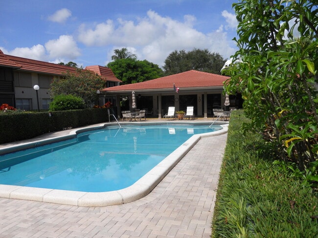 Foto del edificio - 1050 NW 13th St