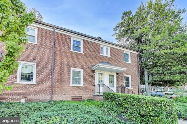 Photo - 1716 East-West Hwy Townhome
