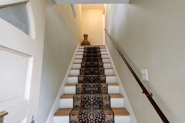 Building Photo - Updated 2 Bed 1 Bath in NW OKC