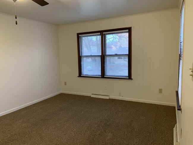 Building Photo - 10202 W 85th Ave