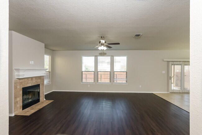 Foto del edificio - 10351 Fort Davis Trail
