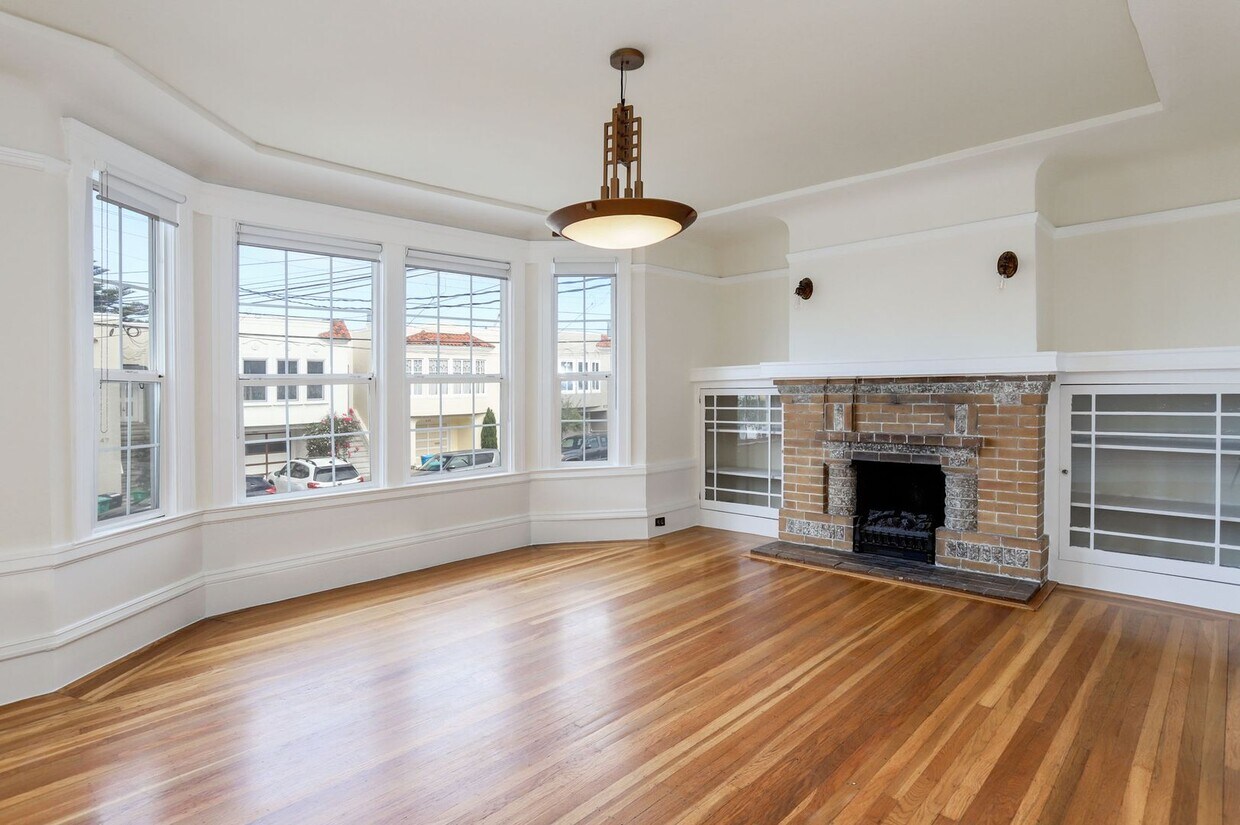 Foto principal - 5 Bed / 2 Bath home in Outer Richmond near...