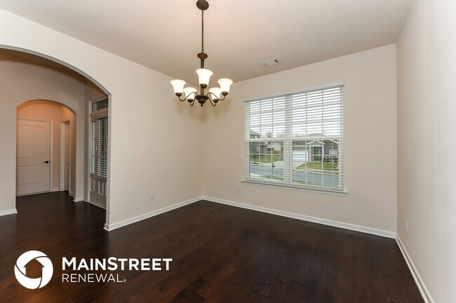 Foto del edificio - 577 Smoky Mountains Dr