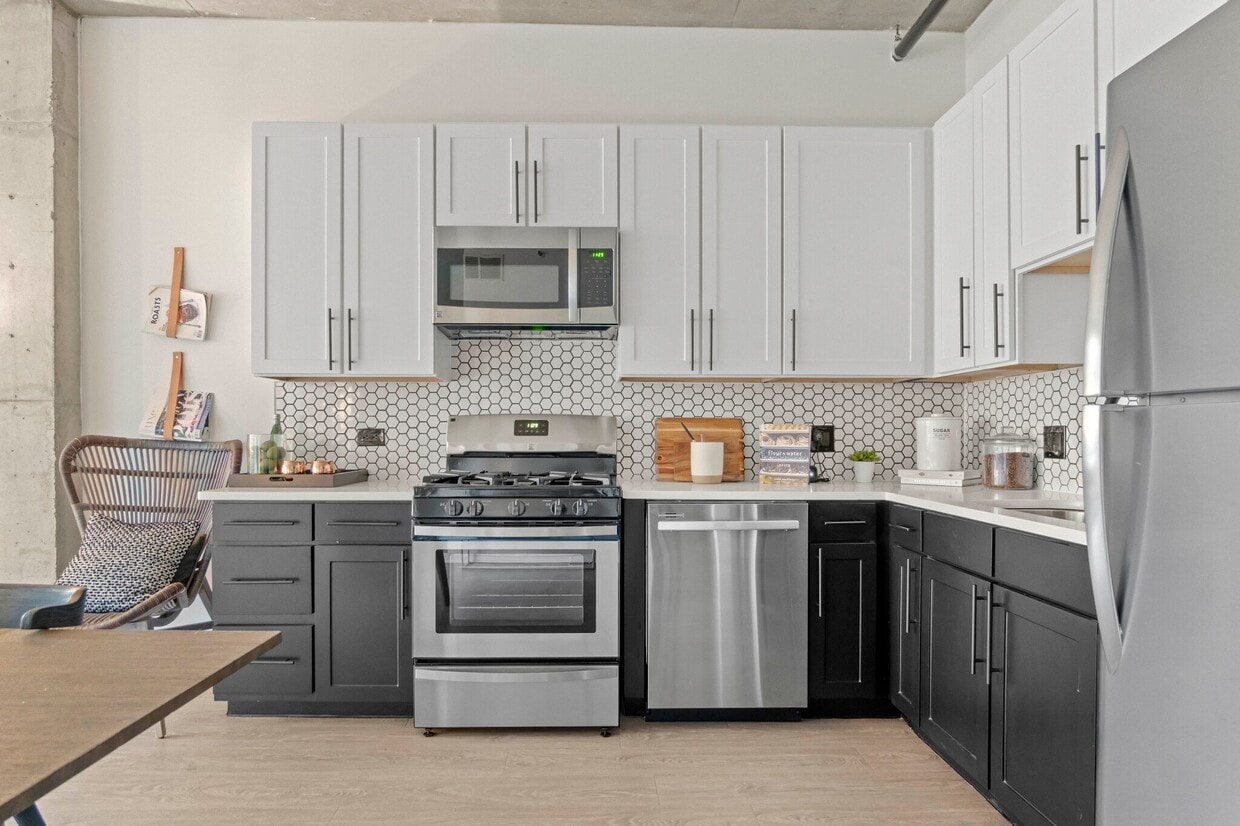 Photo - 1399 S State St (Chicago, IL)