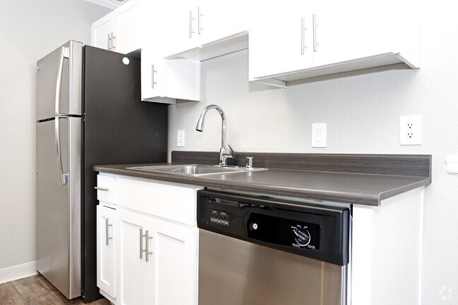 Foto del edificio - Plum Tree Apartments