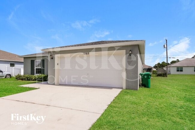 Foto del edificio - 1265 SW Century Ave