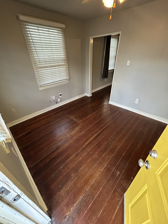 Foto del edificio - 736 Harmony St
