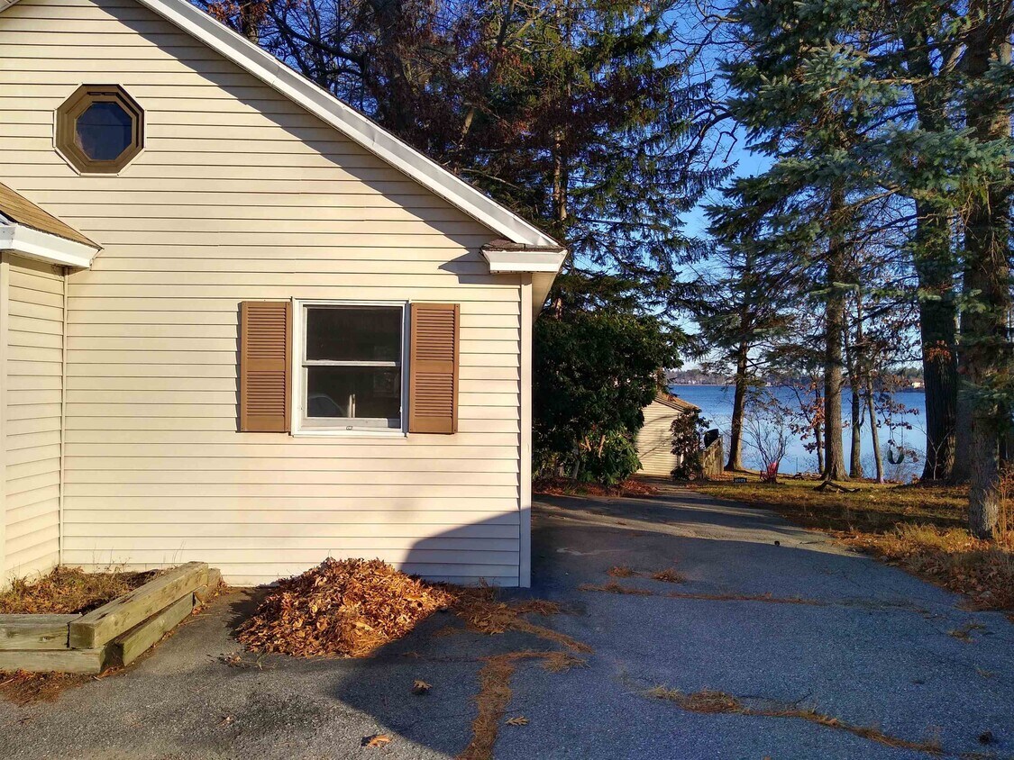 102 S Shore Rd, Salem, NH 03079 House Rental in Salem, NH