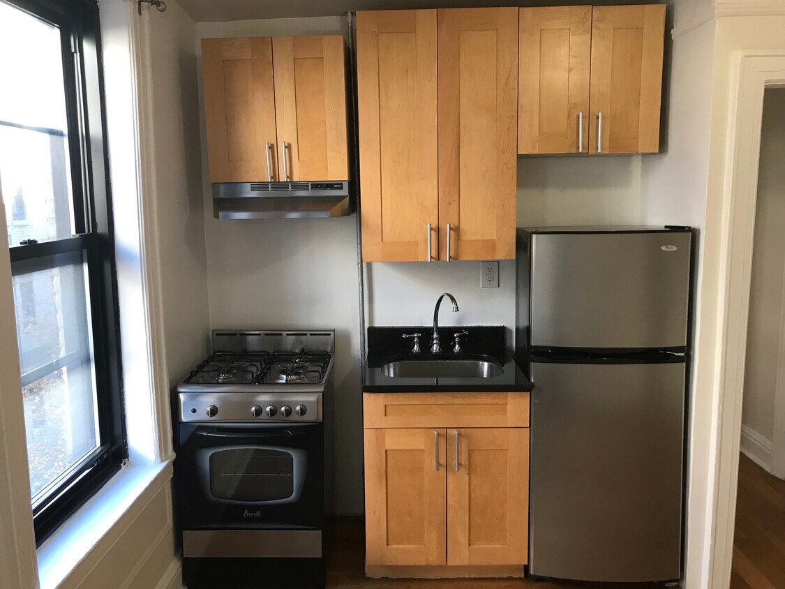 Foto principal - 30-49-49 Crescent St