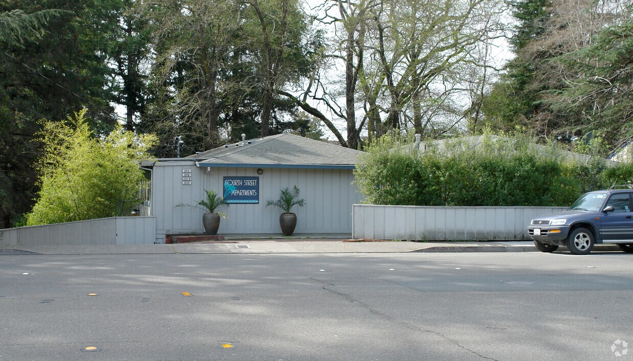Primary Photo - 2014-2108 4th St