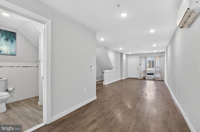 Foto del edificio - 1447 N 8th St