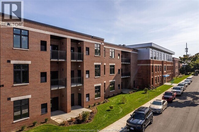 Photo du bâtiment - 1370 Argyle Rd