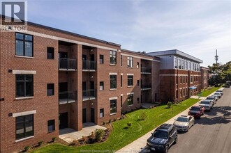 Building Photo - 1370 Argyle Rd