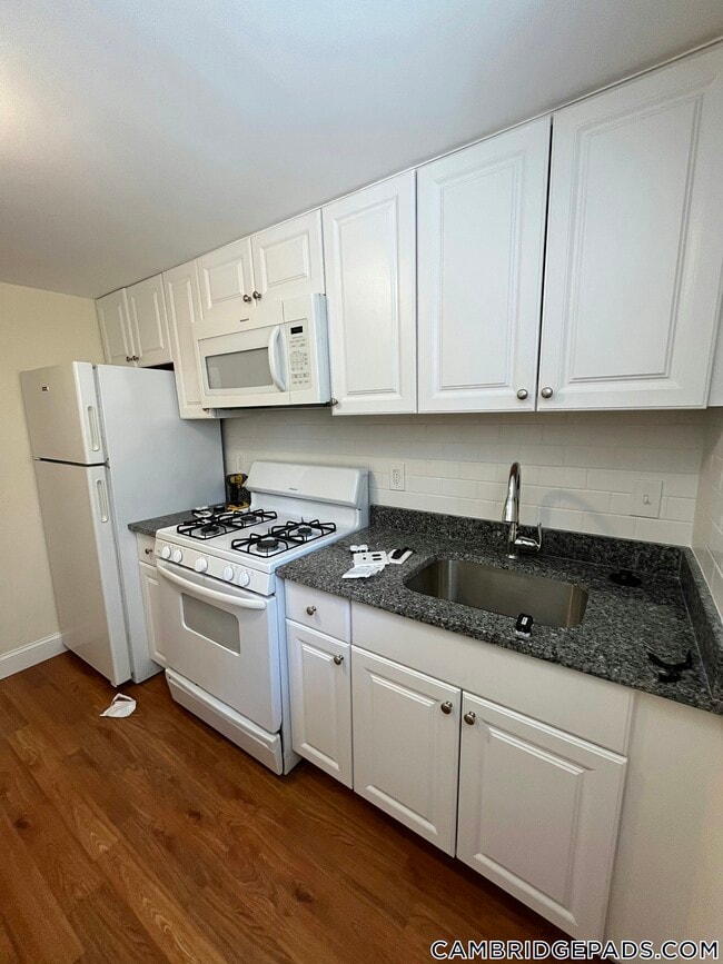 Foto del edificio - 381 Harvard St