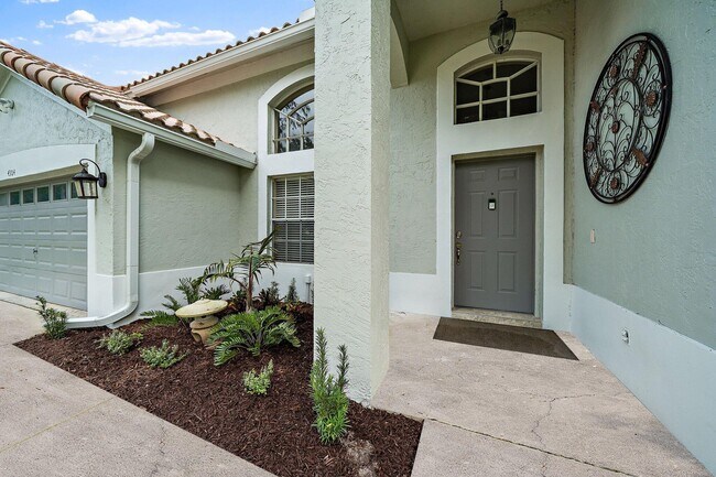 Building Photo - 4304 Hunting Trail