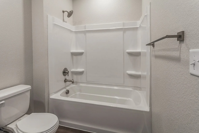 Building Photo - 6039 Red Barn Rd