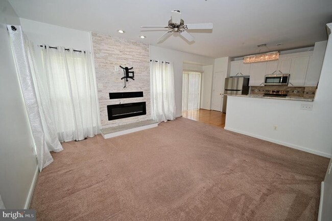 Building Photo - 9100 Goldfield Pl