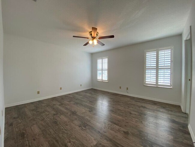 Foto del edificio - Spacious 3/2 in Holly Hill