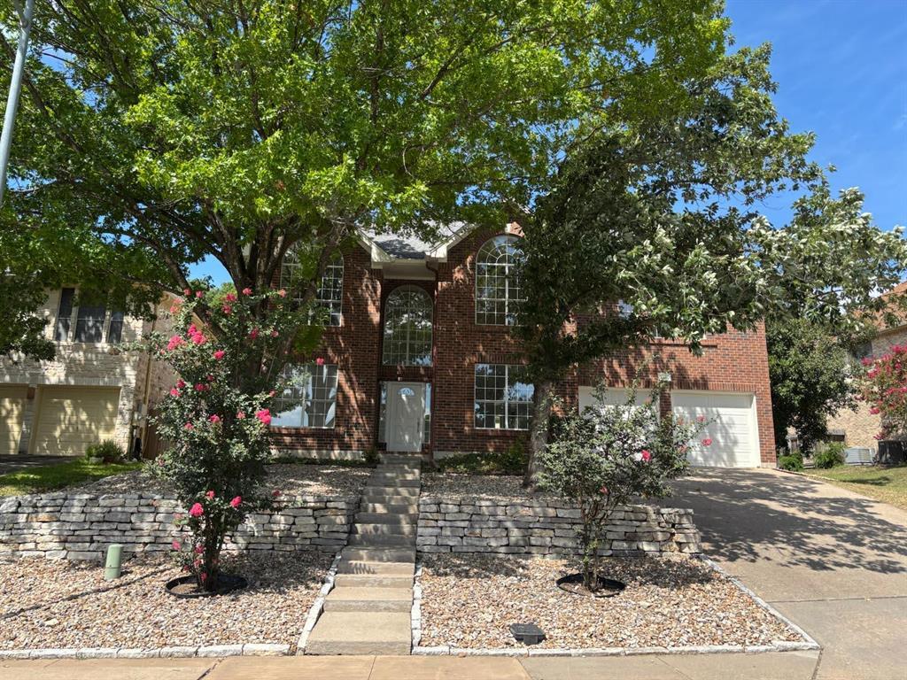 Foto principal - 7730 Lakewood Dr