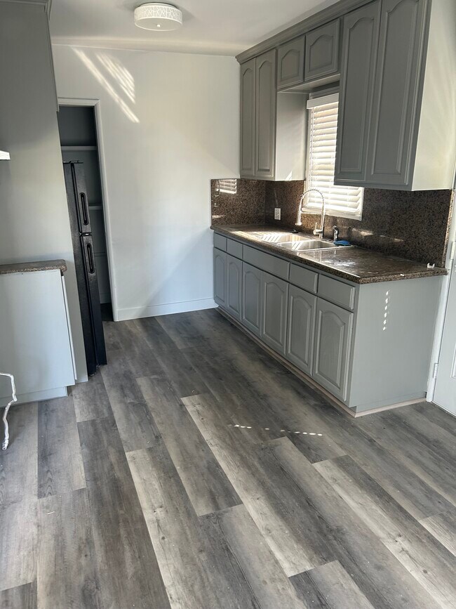 Foto del edificio - 3520 W Via Corona