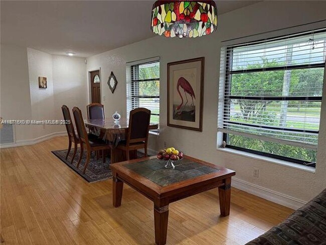 Foto del edificio - 9321 SW 177th St