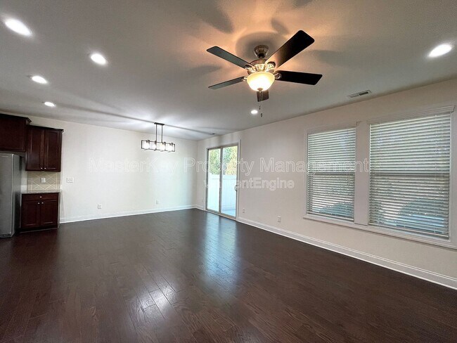 Foto del edificio - 152 Alamosa Pl