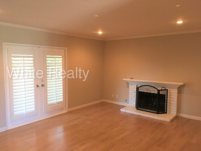 Foto del edificio - Charming 3 Bedroom Single-Family Home!