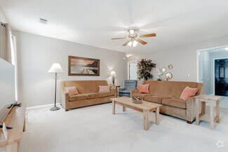 Building Photo - 1219 Lykes Ln