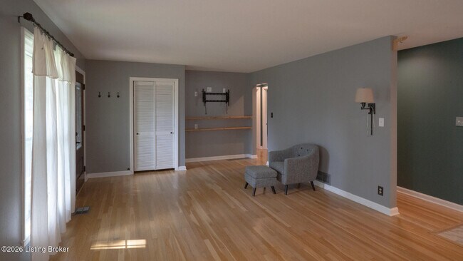 Foto del edificio - 3041 Radiance Rd