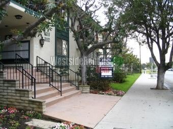 NA - 3110 S Barrington Ave