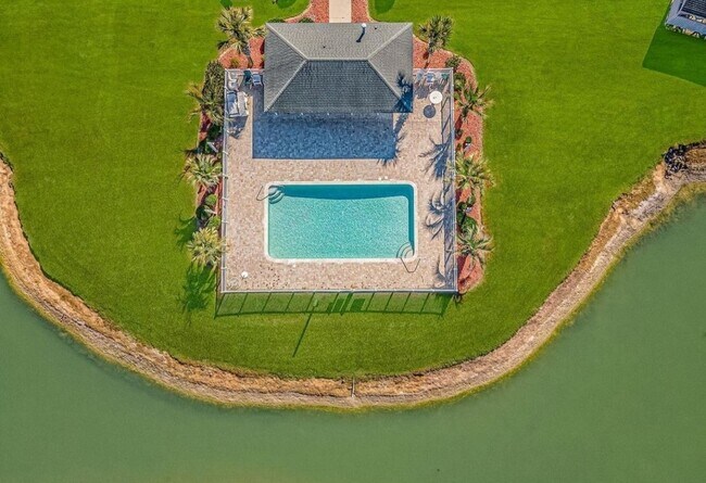 Foto del edificio - 710 Charter Dr