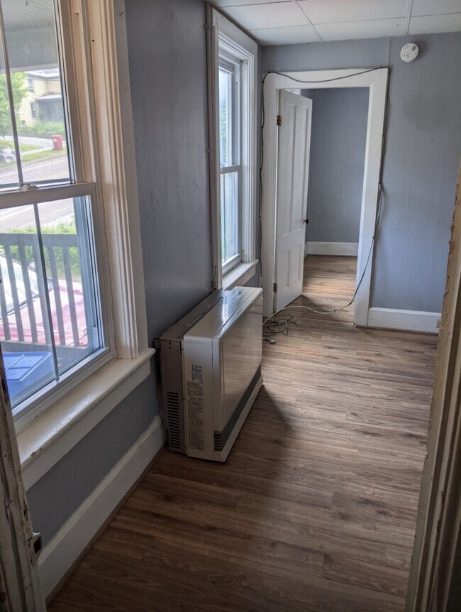 Foto del edificio - 454 Colchester Ave