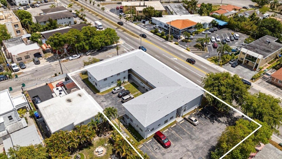 Primary Photo - 3255 W Flagler St