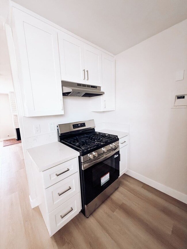 Photo - 2016 E. Commonwealth Ave. Apartment